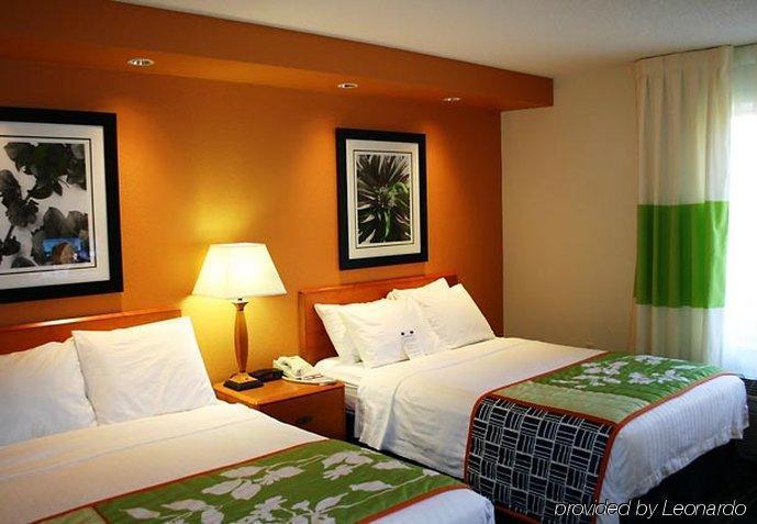 Fairfield Inn & Suites Cleveland Avon Phòng bức ảnh